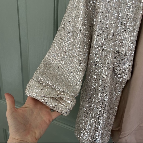 NEW silver sequin relaxed fit blazer - Picture 7 of 7